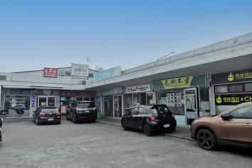 BALMORAL SOUGHT AFTER RETAIL