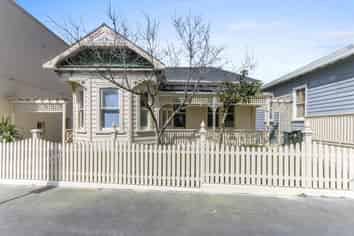 518A New North Road, Kingsland