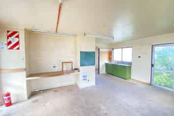 Building for relocation