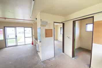 Building for relocation