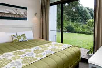 Grand Opportunity - Profitable Top Ranked Motel 