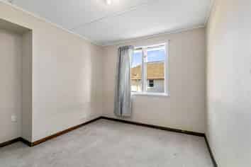 55 Strand Crescent, Naenae