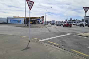 204 Dee Street, 38 & 42 Victoria Avenue