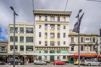 CHARACTER SPACE ON COURTENAY