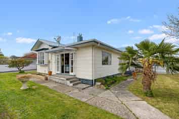 64 Cook Street, Hamilton East