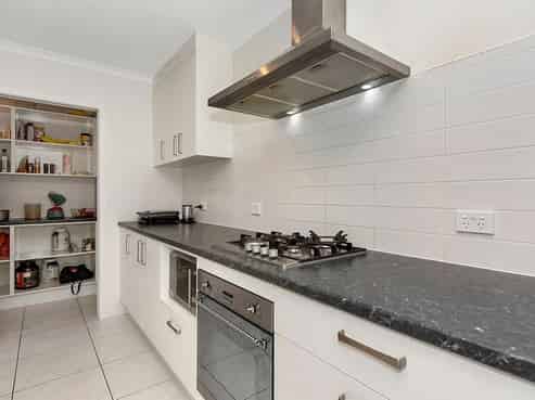 9 Teaview Court, Rototuna North