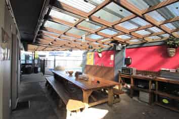 Thriving Central Kerikeri Worker's Hostel 