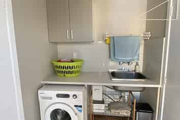 1/61 Royal View Road, Te Atatu South