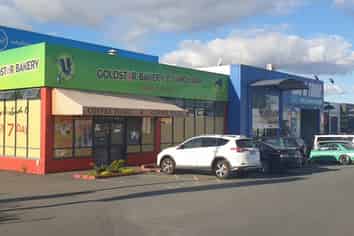 Commercial Land & Building with Prime Exposure