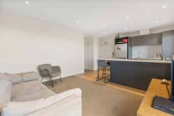 618/69 Hall Avenue, Mangere