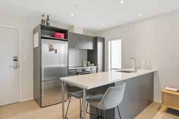 618/69 Hall Avenue, Mangere