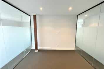 NICE PARNELL PRESCENCE 