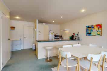 22/8 Girton Terrace, Mount Cook