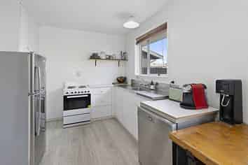 1/139 Huxley Street, Sydenham