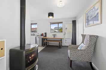 1/139 Huxley Street, Sydenham