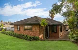 24 Araminta Place, Beachlands