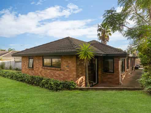 24 Araminta Place, Beachlands