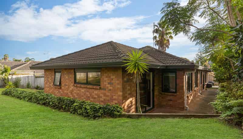 24 Araminta Place, Beachlands