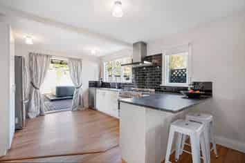 17 Kenilworth Street, Addington