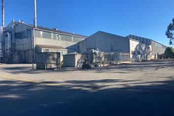 Large Industrial Warehouse with Gantry