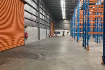 High Profile Warehouse with Yard - Sockburn