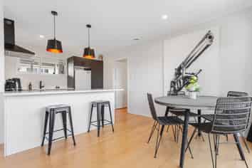 9 Putini Road, Mangere Bridge