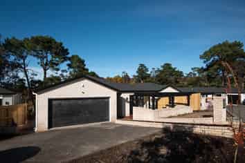 Auckland - Address withheld