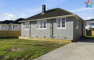 15 Strand Crescent, Naenae