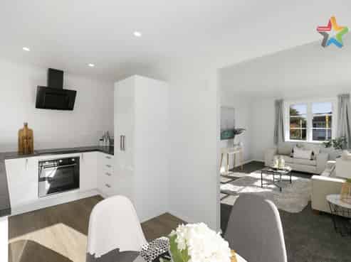 15 Strand Crescent, Naenae