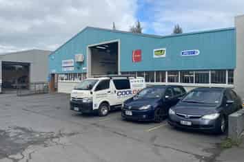 Affordable Wairau Industrial - 380sqm