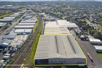 High Stud Logistics Facility