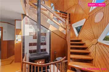 49 & 49A Chatham Avenue, Paremoremo