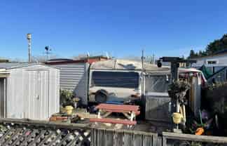 Caravan at/Site 10c - Lehmans Road, 