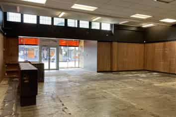 Great North Facing Retail Strip