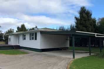 1102A Kaipara Coast Highway, Takaro