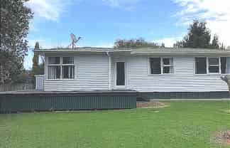 1102A Kaipara Coast Highway, Takaro