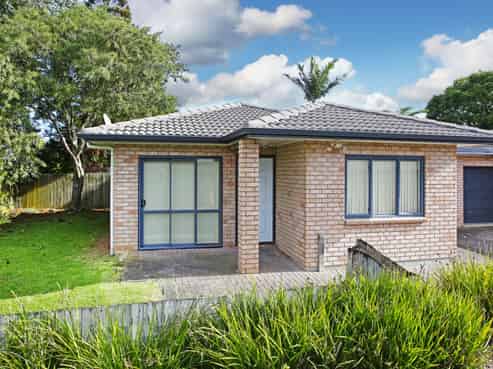 13 Lawford Place, Mangere