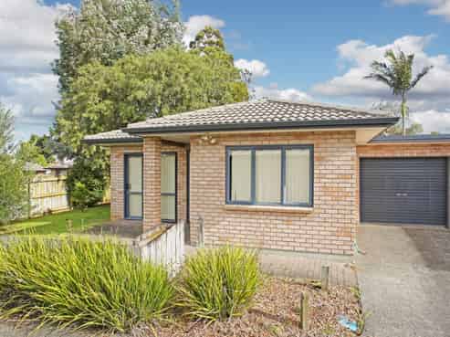 13 Lawford Place, Mangere