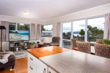 69 Cable Bay Block Road, Cable Bay