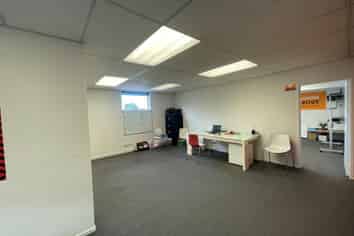 CBRE - Tidy First Floor Office