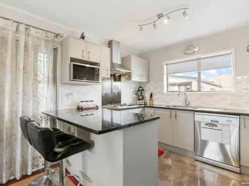 1/6 Woodside Road, Manurewa