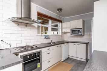 63 Whau Valley Road, Whau Valley