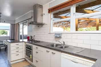 63 Whau Valley Road, Whau Valley