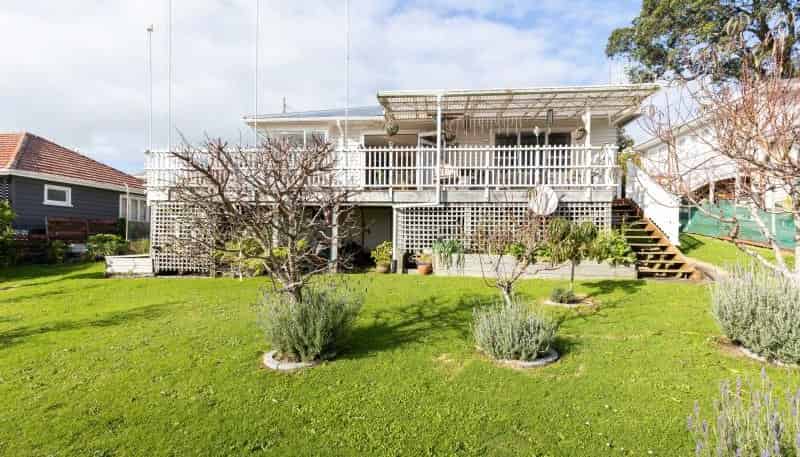 8 Lismore Street, Strandon