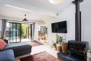 5A Spencer Place, Merrilands