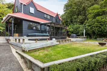 5A Spencer Place, Merrilands