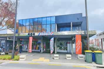 Showroom/Storage space in Henderson