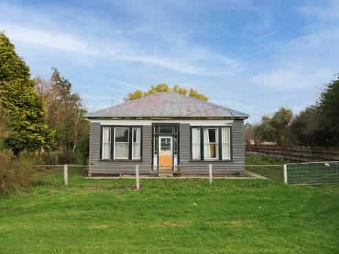 1242 Waipahi Highway, Pukerau