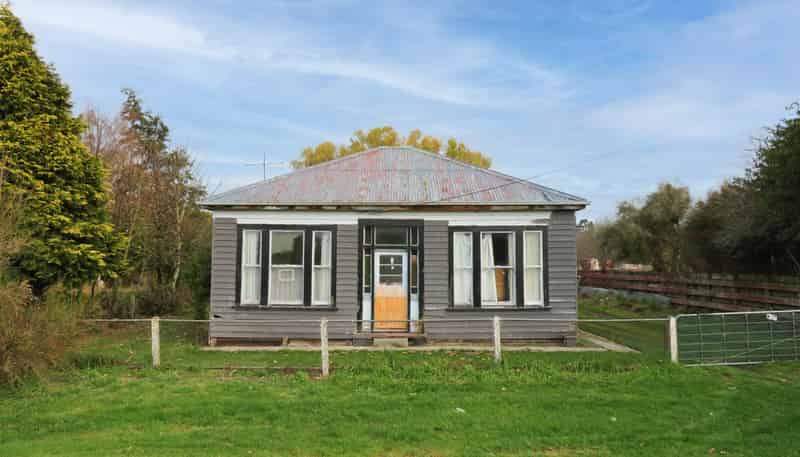 1242 Waipahi Highway, 