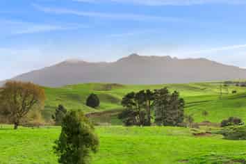 62 Ruapuke Road, Raglan